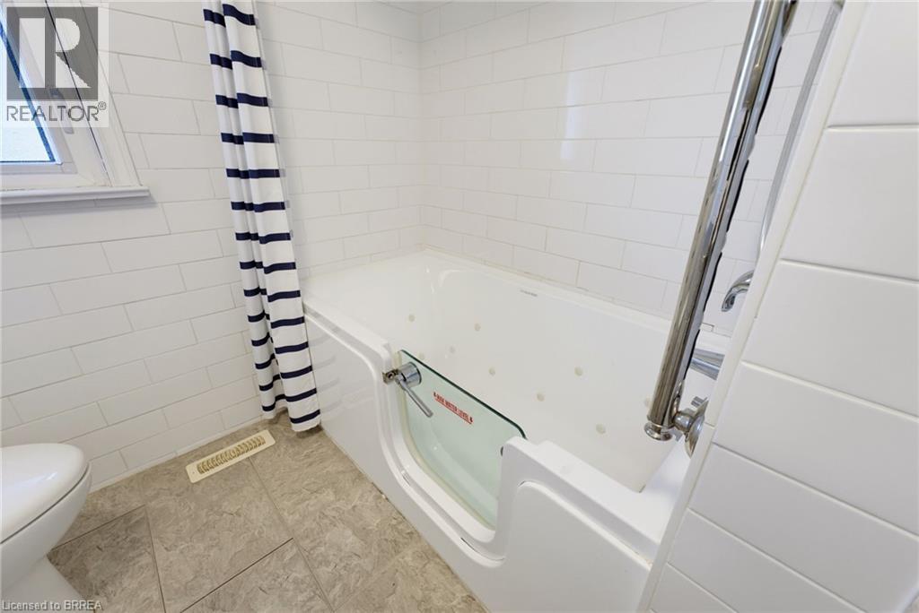 177 North Park Street, Brantford, Ontario  N3R 4K7 - Photo 18 - 40860894