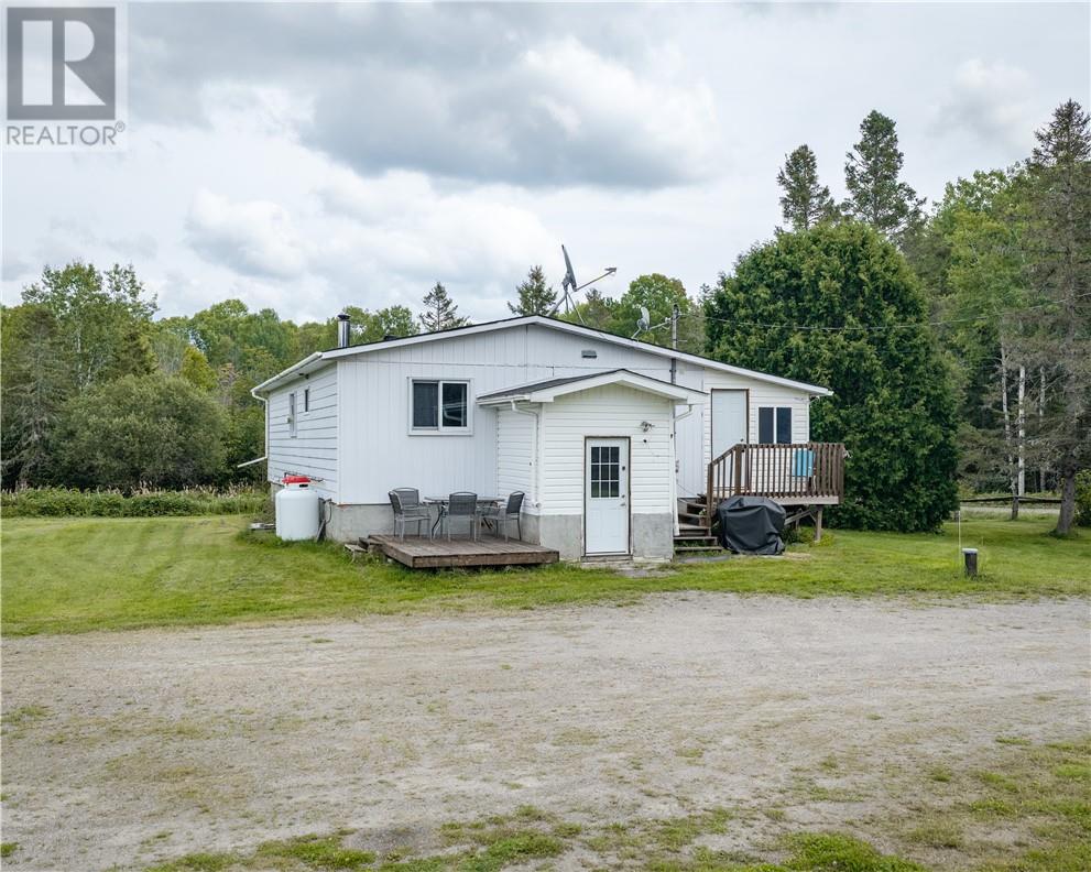 344 Red Deer Lake Road S, Sudbury, Ontario  P3E 4N1 - Photo 1 - 2130163