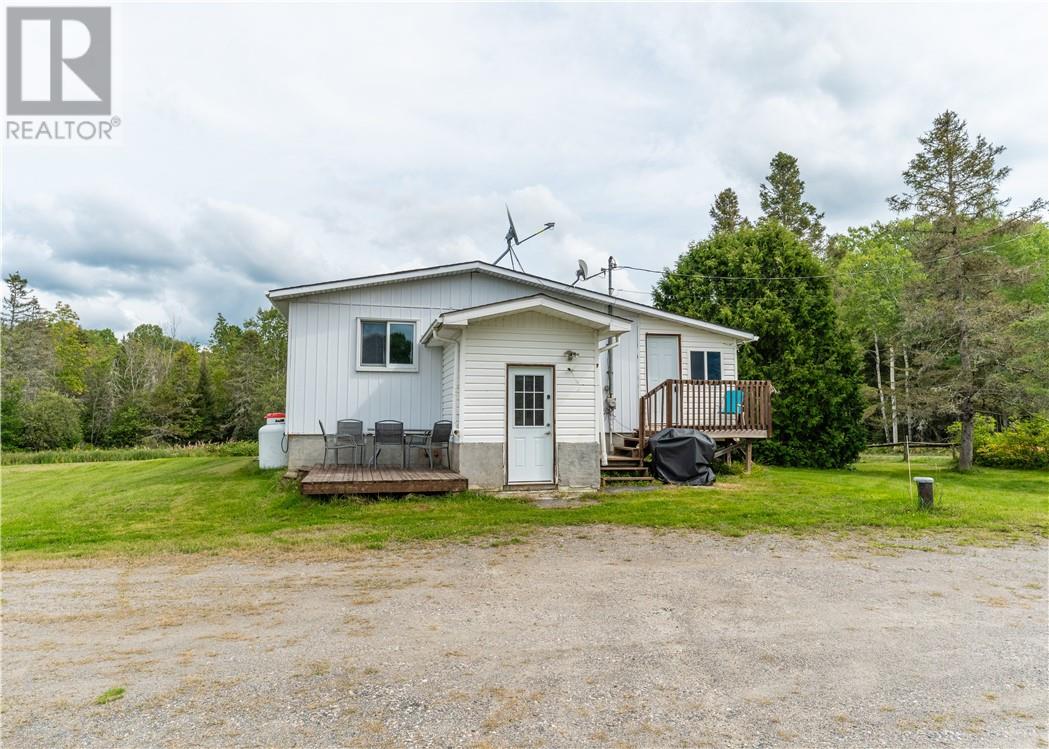 344 Red Deer Lake Road S, Sudbury, Ontario  P3E 4N1 - Photo 26 - 2130163
