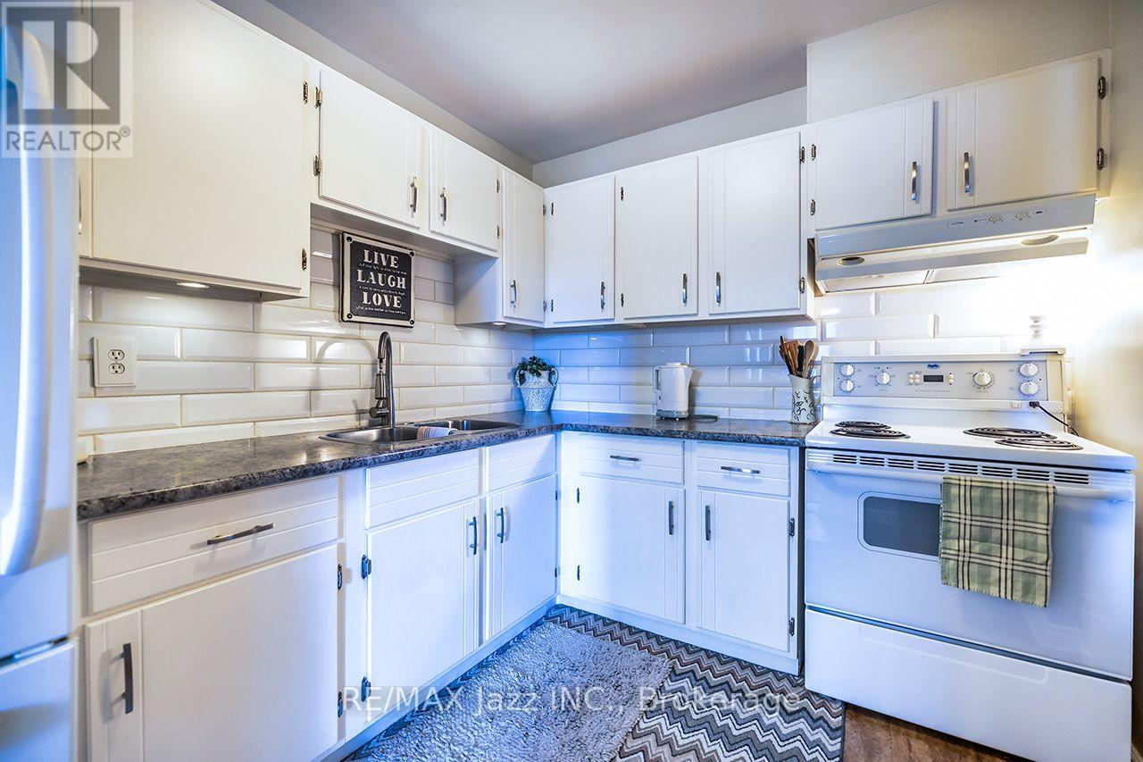 304 - 131 Taunton Road E, Oshawa (Centennial), Ontario  L1G 3T8 - Photo 12 - E13764532