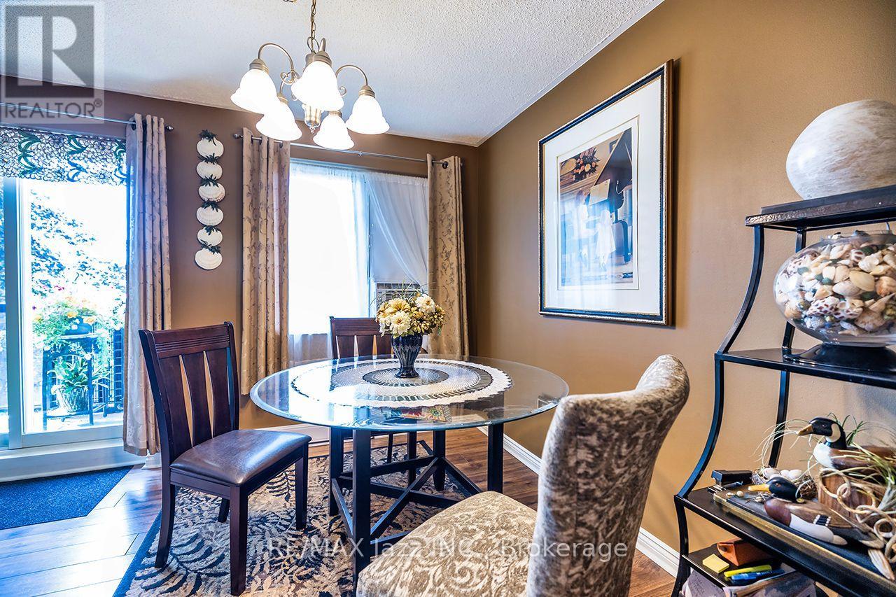 304 - 131 Taunton Road E, Oshawa (Centennial), Ontario  L1G 3T8 - Photo 3 - E13764532
