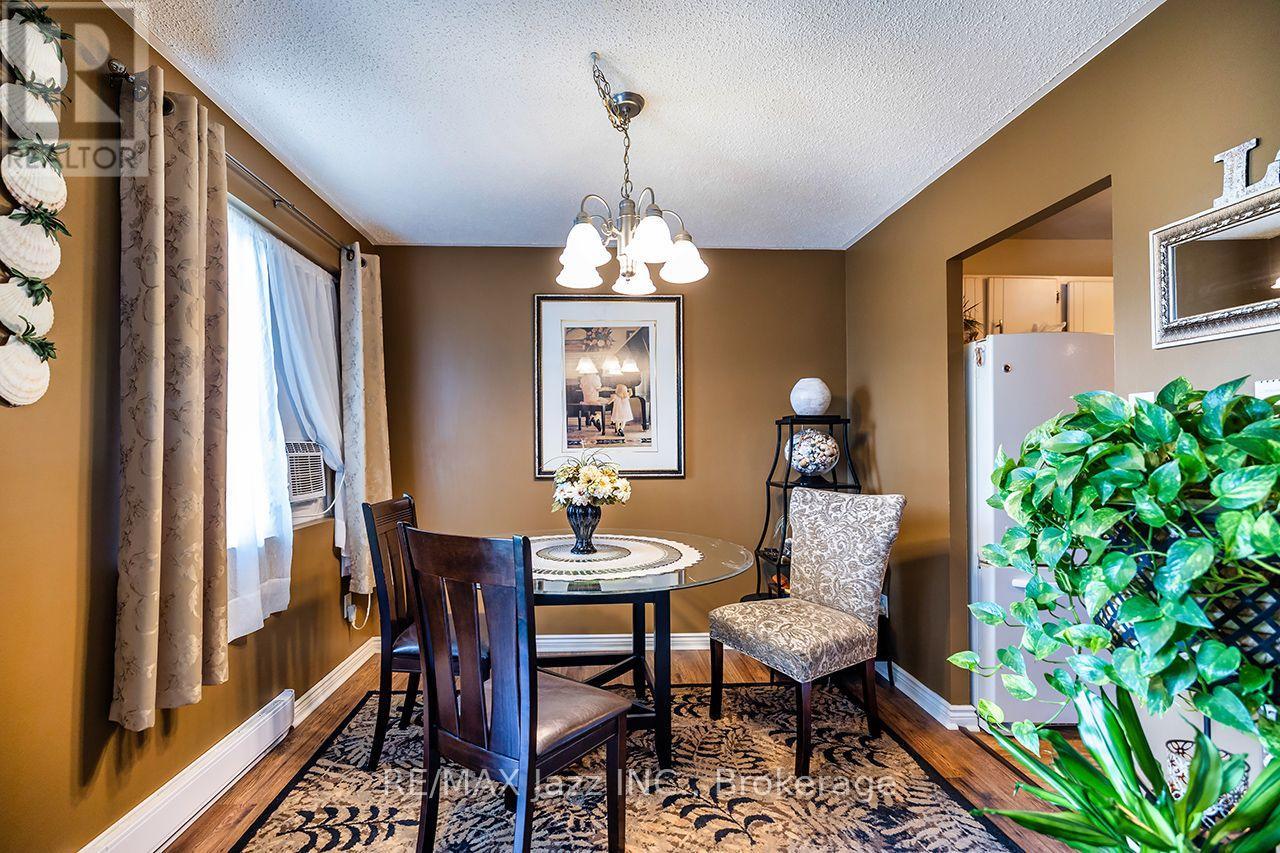 304 - 131 Taunton Road E, Oshawa (Centennial), Ontario  L1G 3T8 - Photo 4 - E13764532