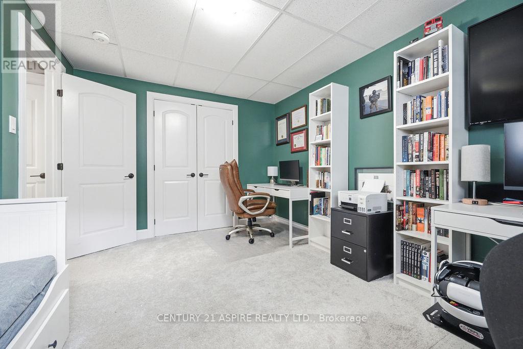 6 Zachary Street, Petawawa, Ontario  K8H 0G5 - Photo 37 - X13764604