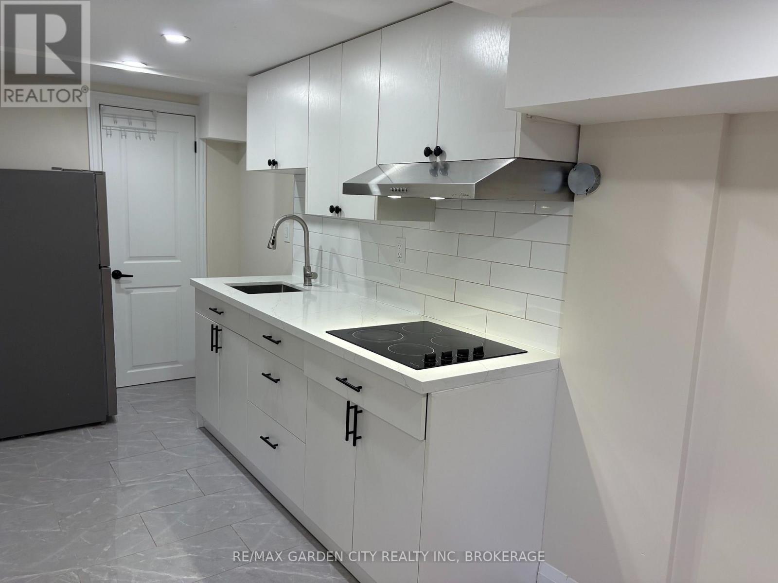 LWR-1B - 60 WAKELIN TERRACE