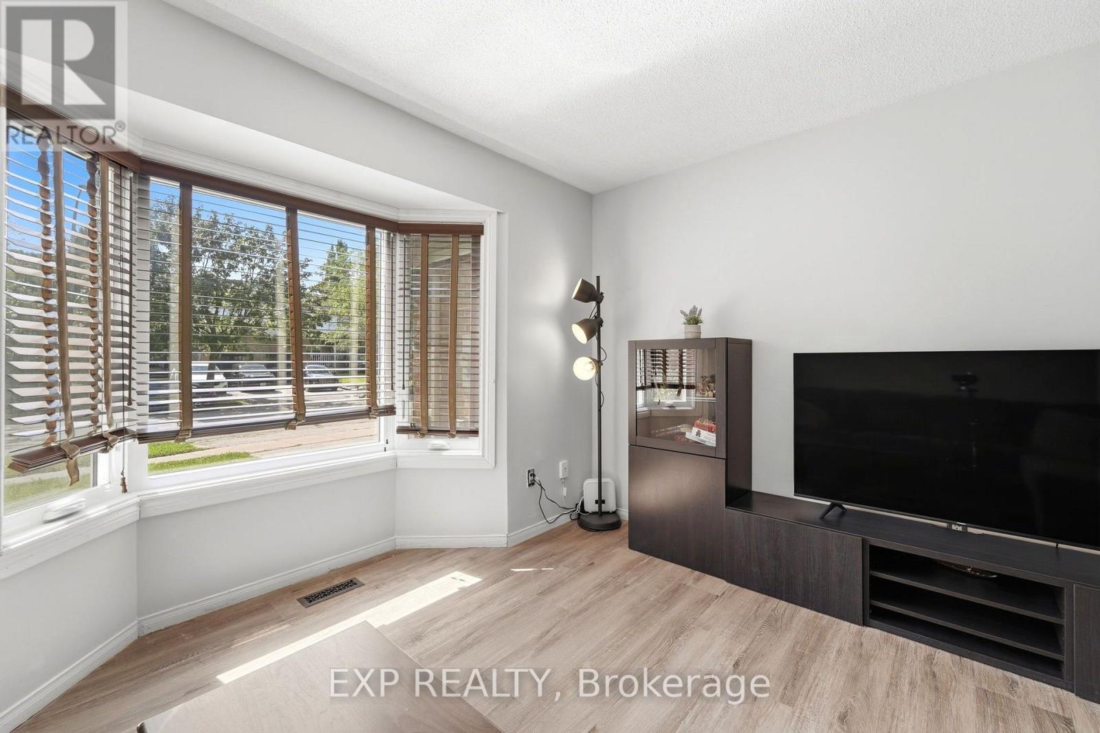 14 Hedge Lawn Drive, Grimsby, Ontario  L3M 5G9 - Photo 11 - X13764568