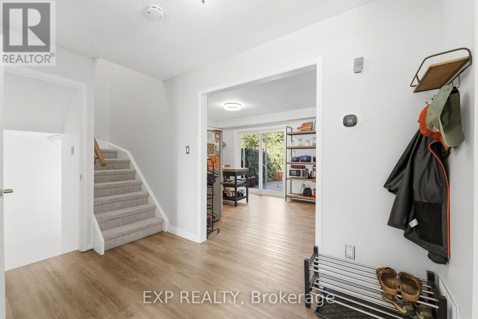 14 Hedge Lawn Drive, Grimsby, Ontario  L3M 5G9 - Photo 6 - X13764568