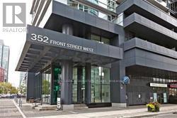 1813 - 352 Front Street W, Toronto, Ontario  M5V 0K3 - Photo 2 - C13764588
