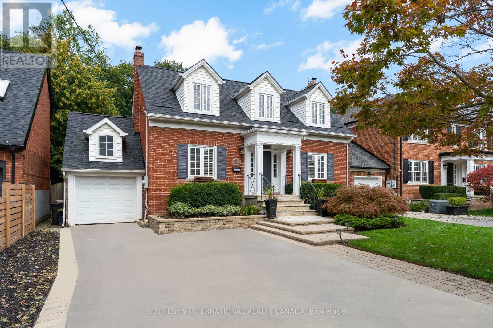 174 Ridley Boulevard, Toronto, Ontario  M5M 3M1 - Photo 2 - C13764620