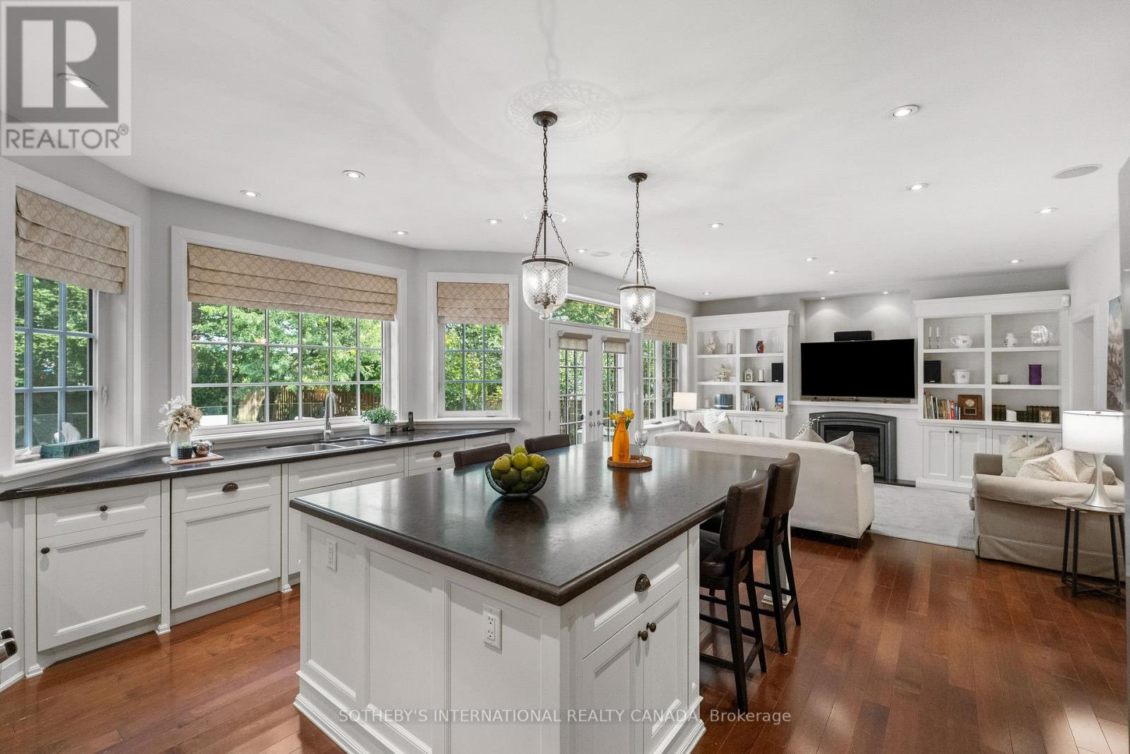 174 Ridley Boulevard, Toronto, Ontario  M5M 3M1 - Photo 4 - C13764620