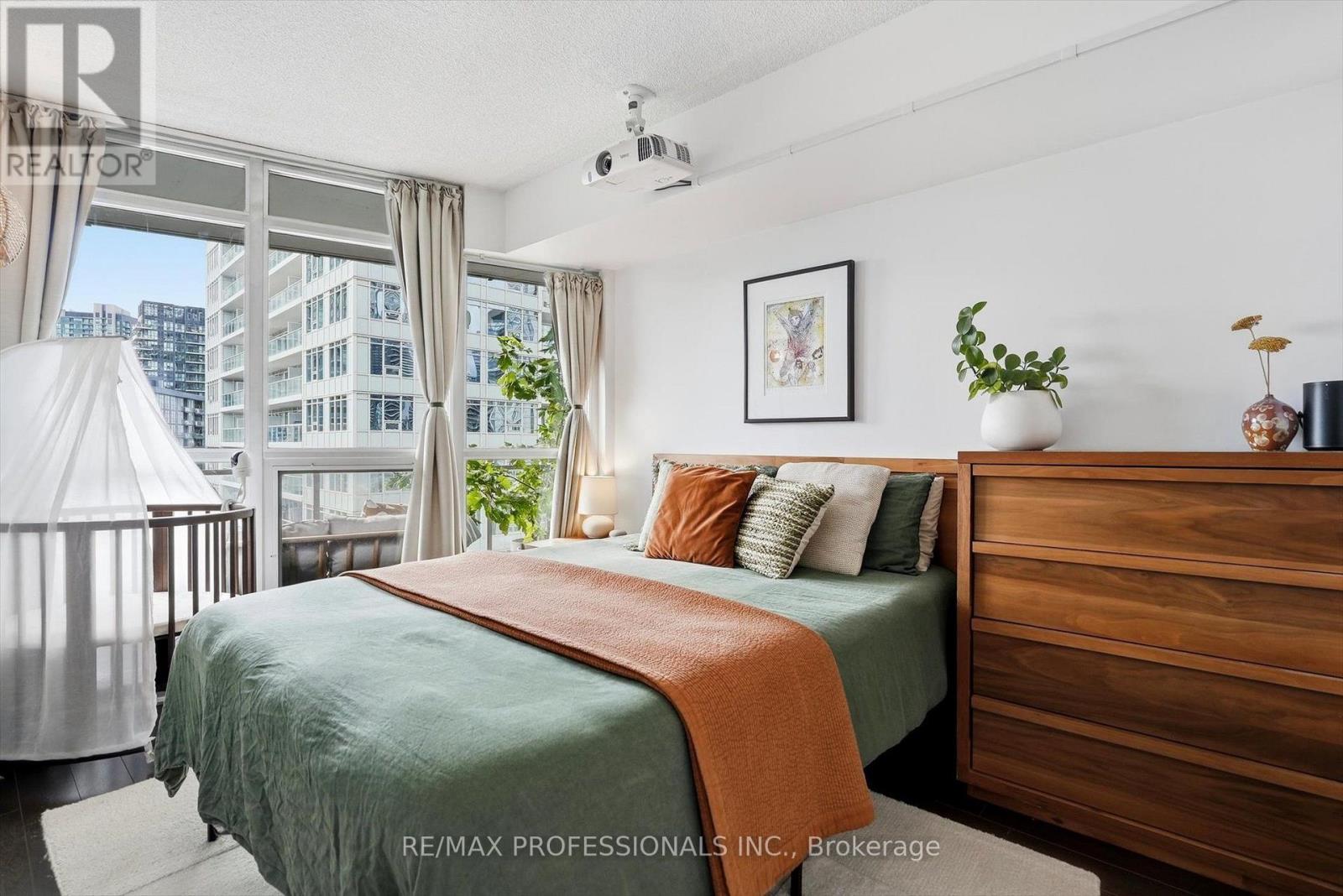 1605 - 38 Dan Leckie Way, Toronto, Ontario  M5V 2V6 - Photo 16 - C13764632