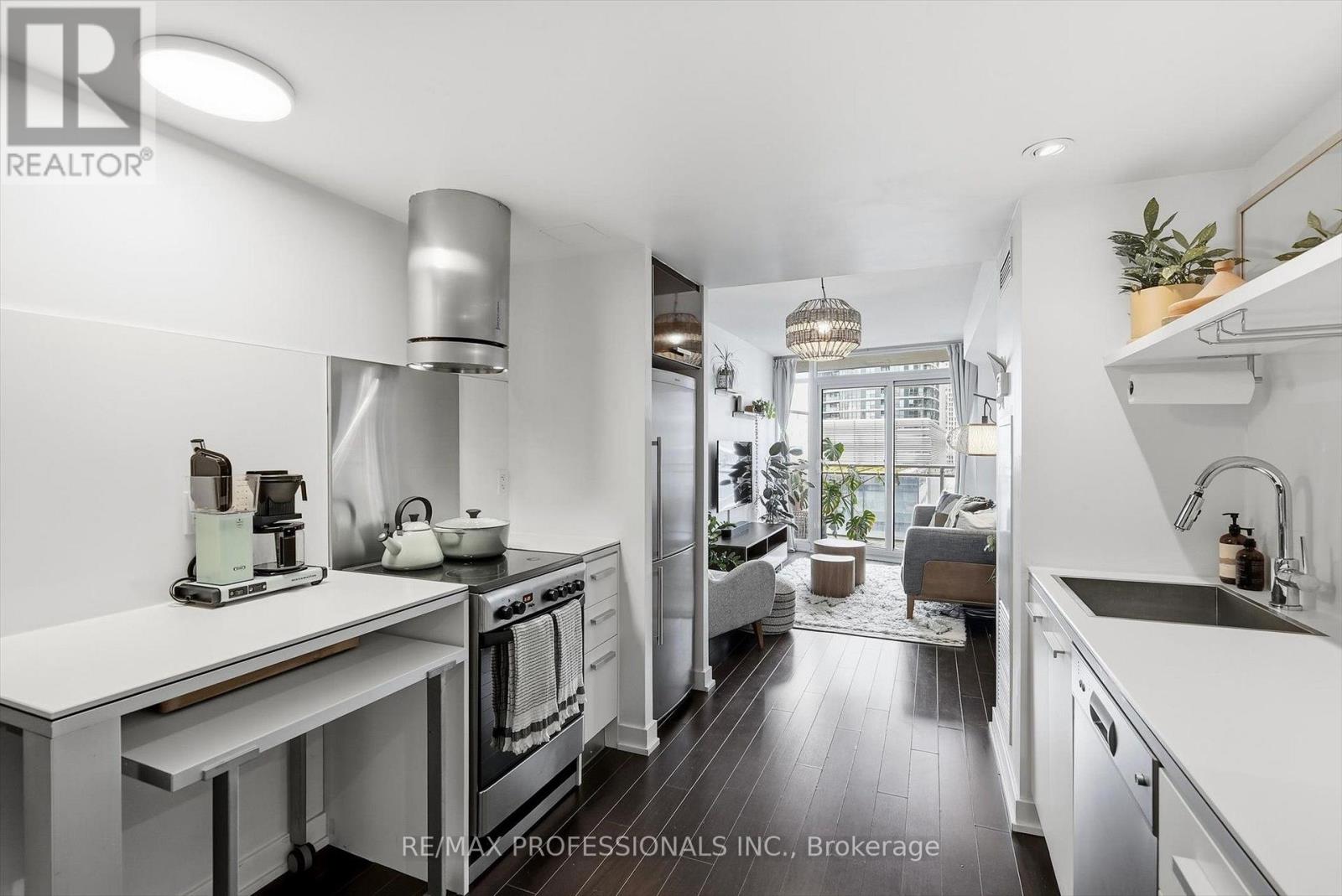 1605 - 38 Dan Leckie Way, Toronto, Ontario  M5V 2V6 - Photo 6 - C13764632