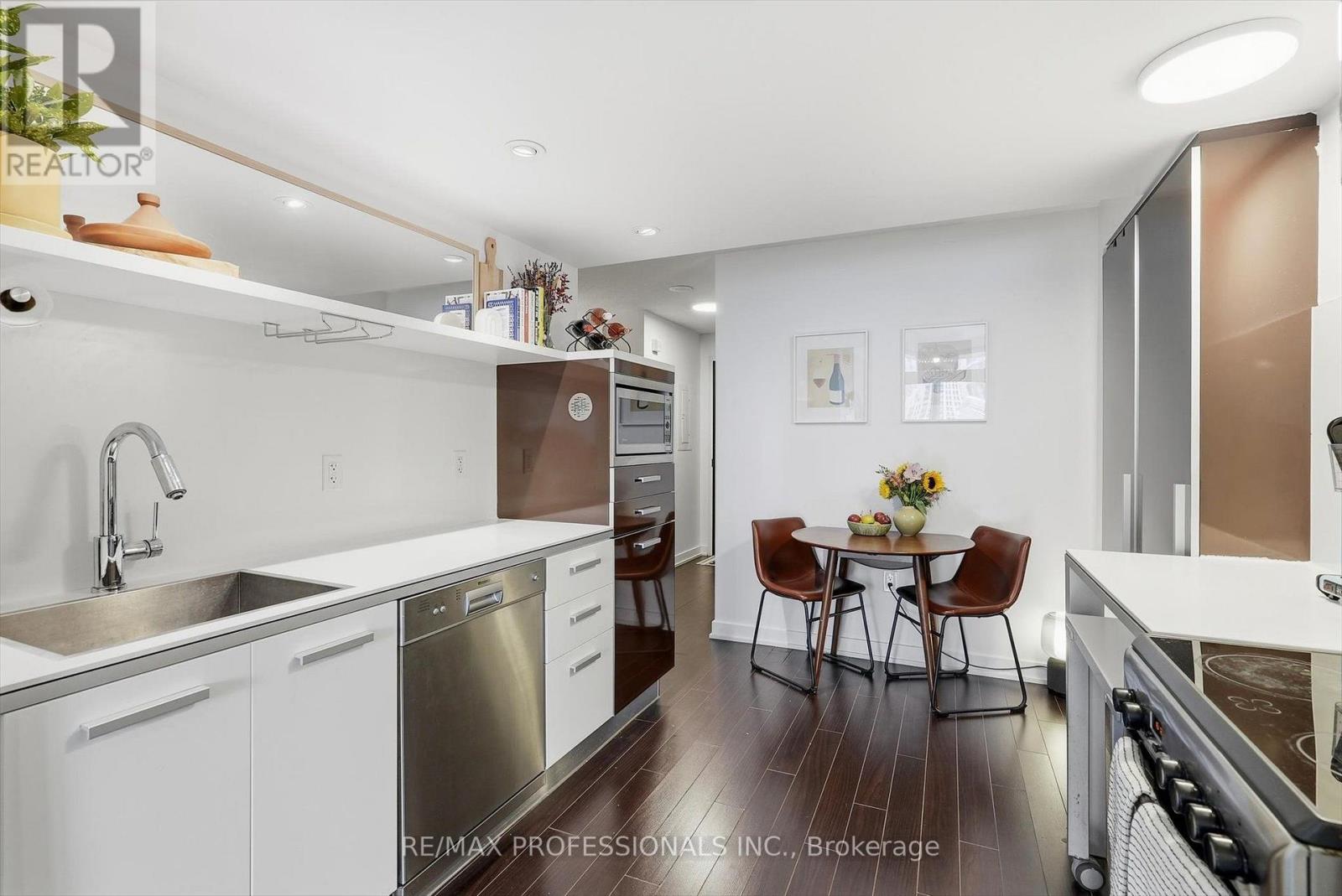 1605 - 38 Dan Leckie Way, Toronto, Ontario  M5V 2V6 - Photo 9 - C13764632