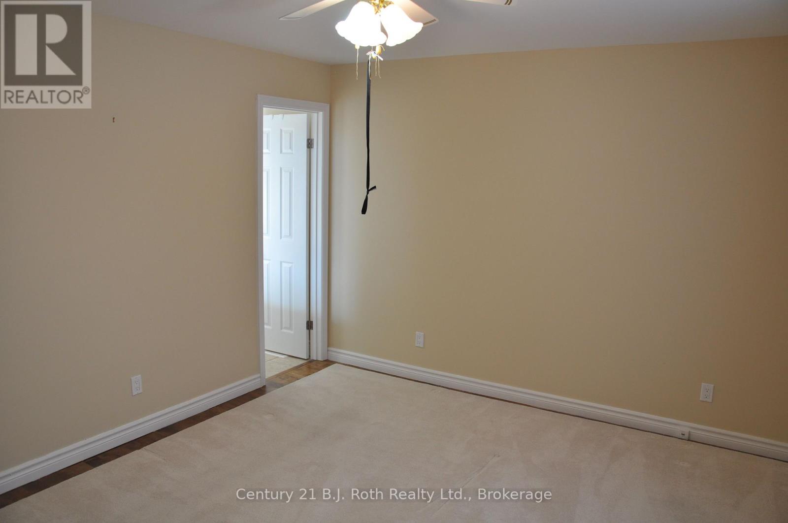 22 Free Drive, Orillia, Ontario L3V 4B2 - Photo 10 - S13764516