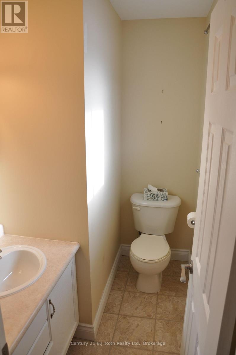 22 Free Drive, Orillia, Ontario L3V 4B2 - Photo 12 - S13764516