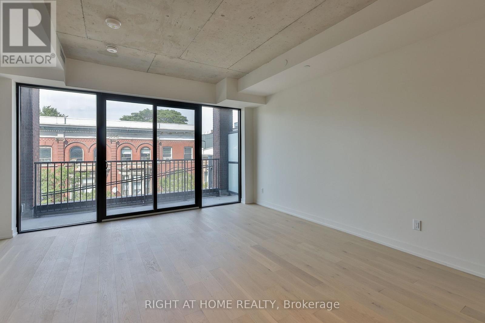 303 - 761 Queen Street E, Toronto, Ontario  M4M 1H3 - Photo 4 - E13764470