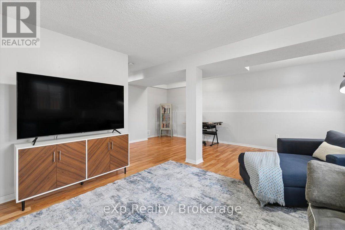 64 Buckthorn Crescent, Guelph, Ontario  N1E 7C4 - Photo 23 - X13764538