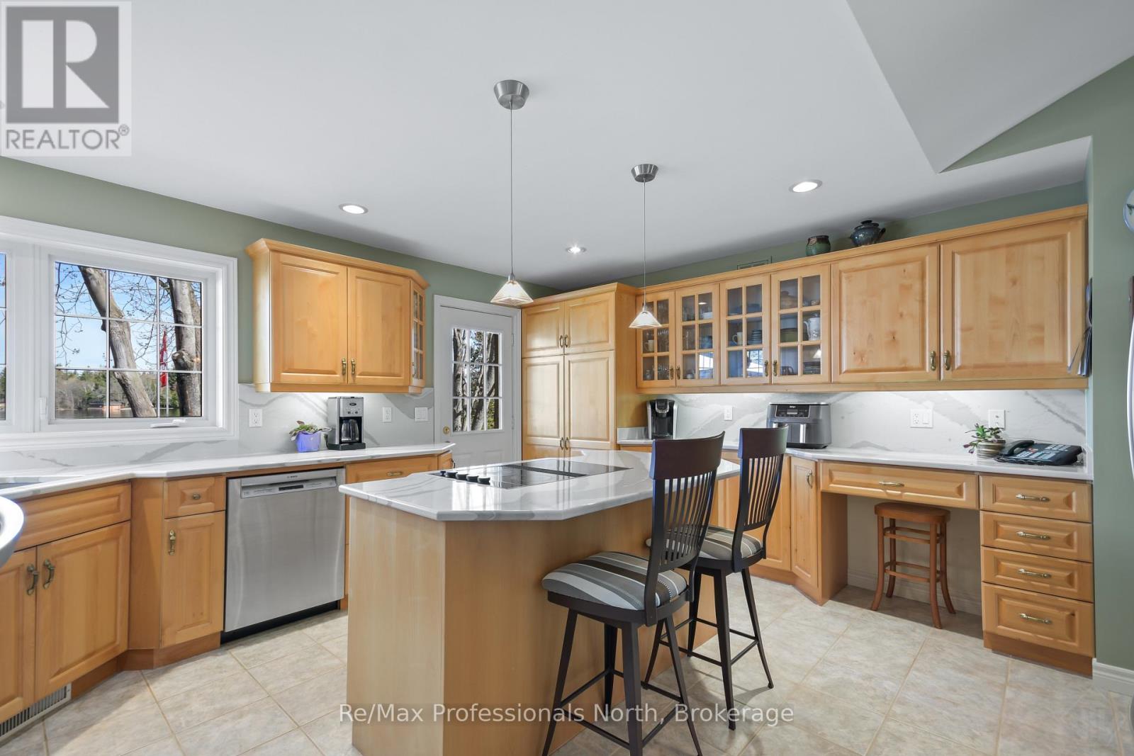 355 Loudon Point Road, Gravenhurst, Ontario  P1P 1R2 - Photo 11 - X13764560