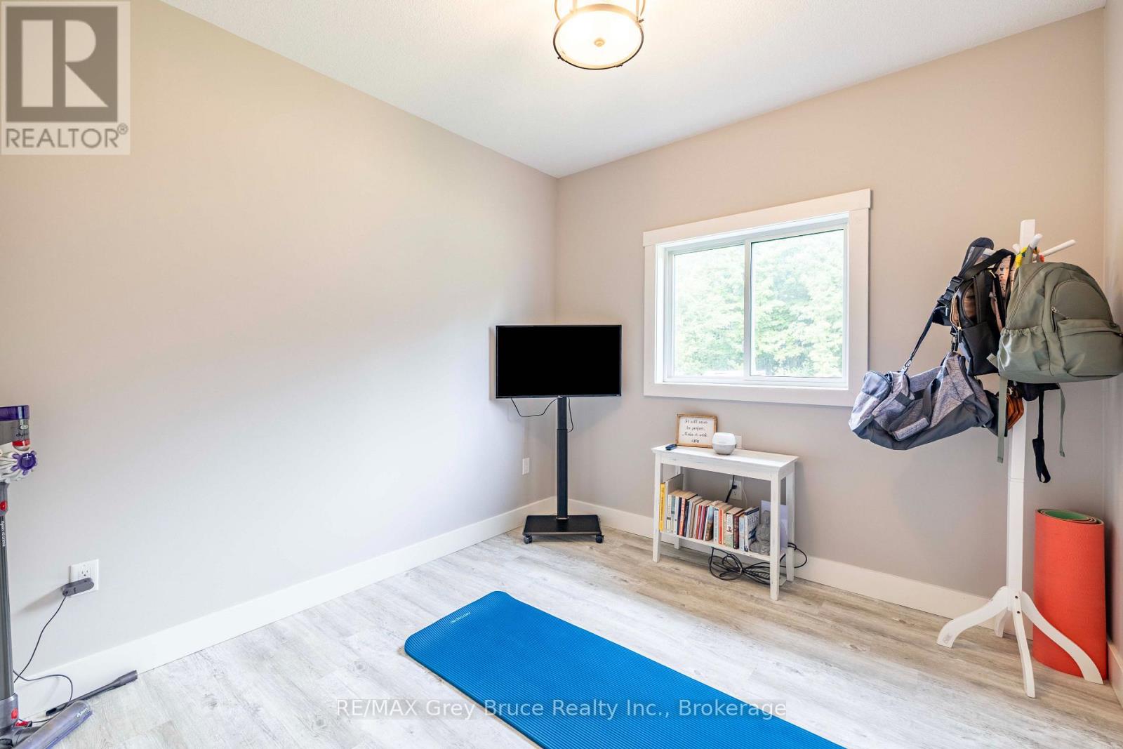 63 Howe Drive, Georgian Bluffs, Ontario  N0H 2K0 - Photo 20 - X13764578