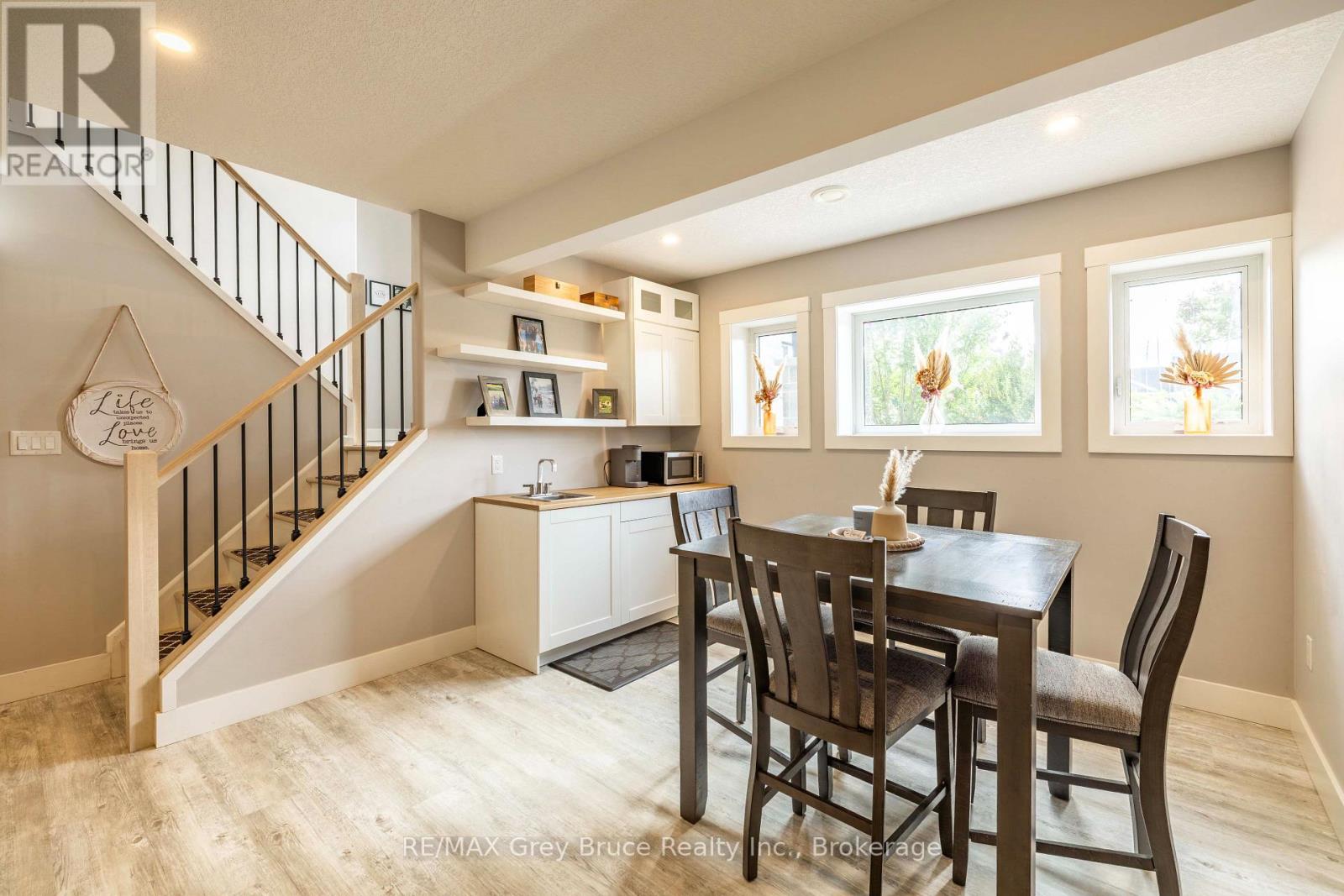 63 Howe Drive, Georgian Bluffs, Ontario  N0H 2K0 - Photo 23 - X13764578