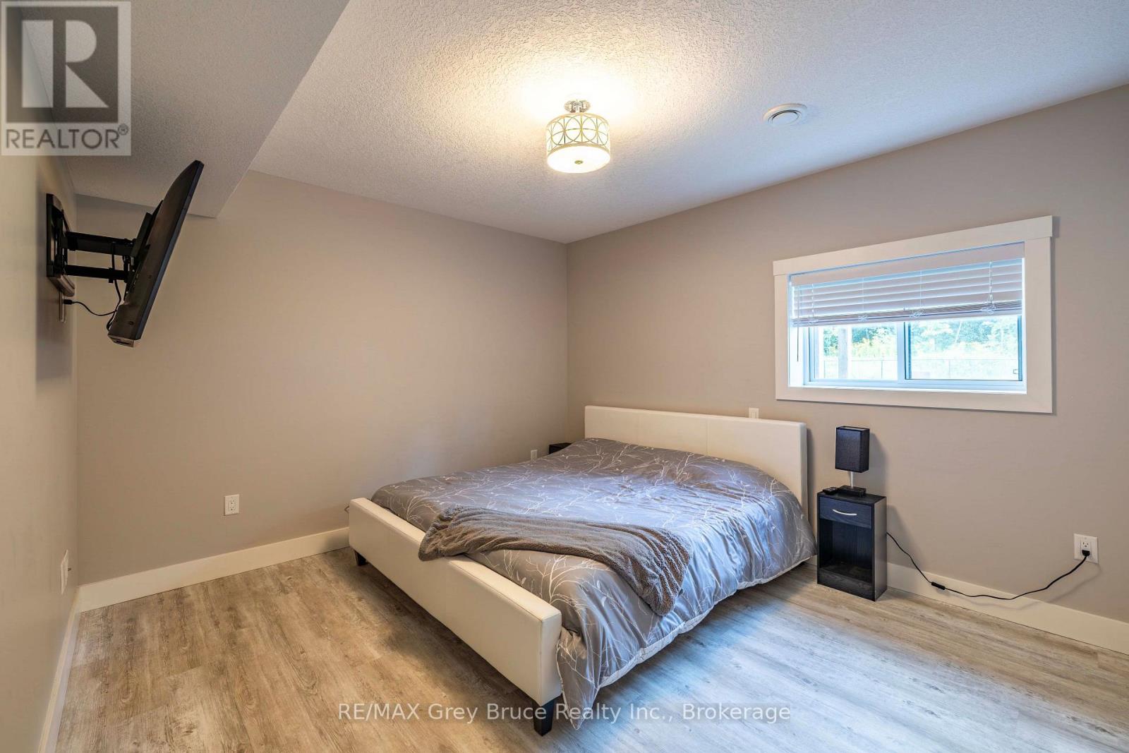 63 Howe Drive, Georgian Bluffs, Ontario  N0H 2K0 - Photo 26 - X13764578