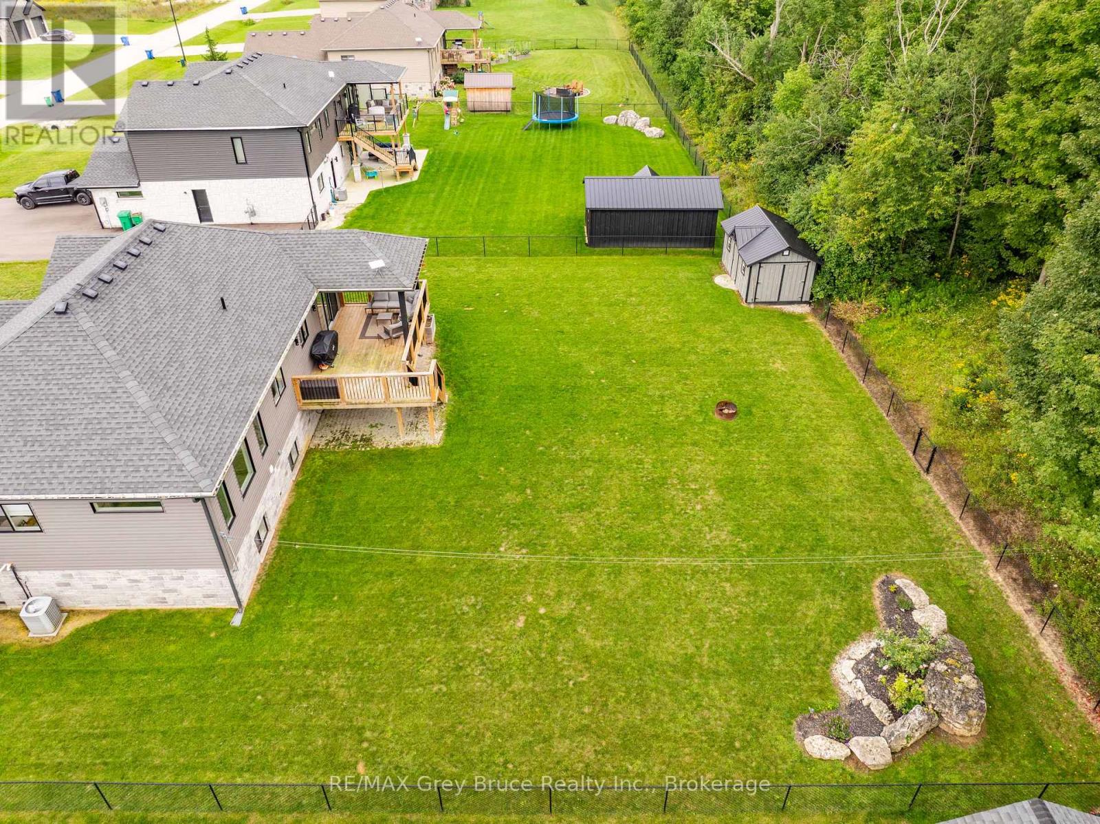 63 Howe Drive, Georgian Bluffs, Ontario  N0H 2K0 - Photo 39 - X13764578