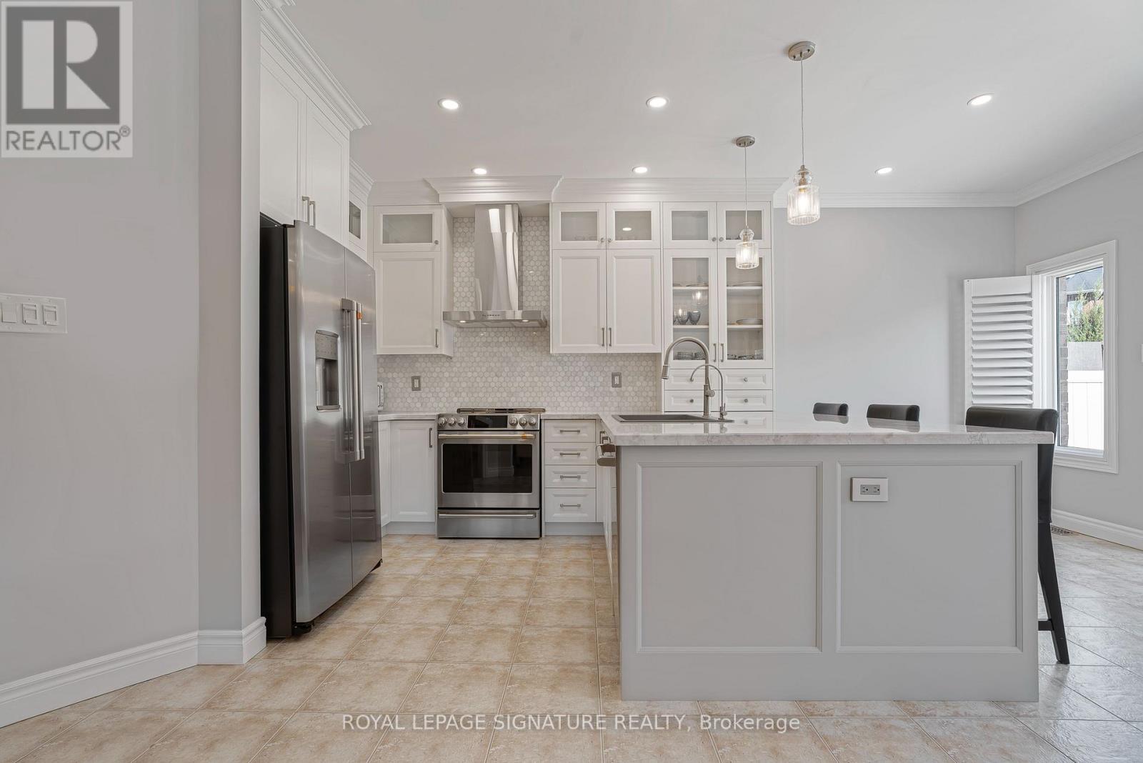 35 Mahogany Forest Drive, Vaughan, Ontario  L6A 4S8 - Photo 12 - N13764550