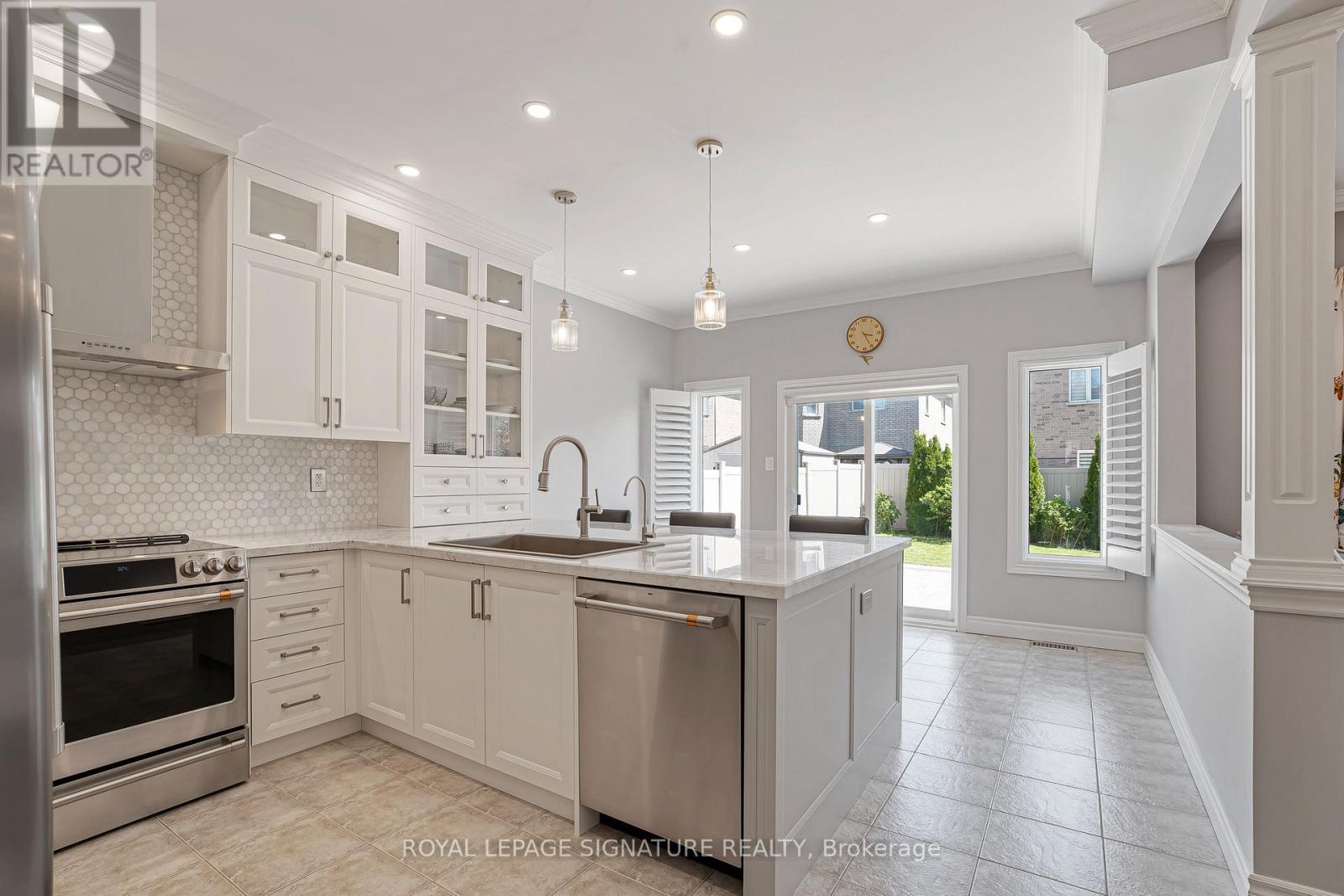 35 Mahogany Forest Drive, Vaughan, Ontario  L6A 4S8 - Photo 14 - N13764550