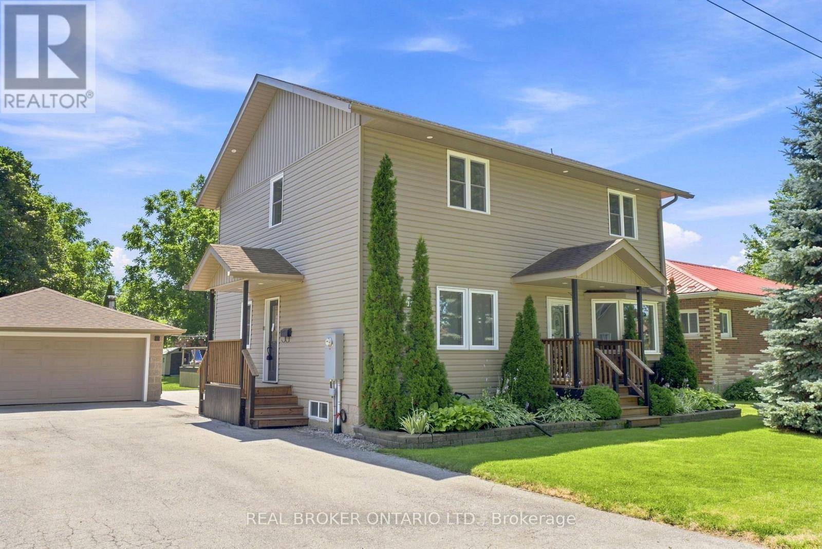 11 PERRY STREET, Kawartha Lakes, Ontario