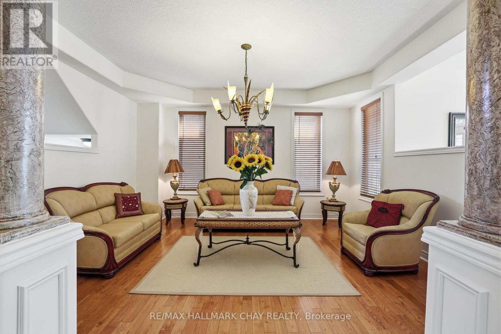 12 Parisian Crescent, Barrie (Innis-Shore), Ontario  L4N 0Y9 - Photo 11 - S13764510