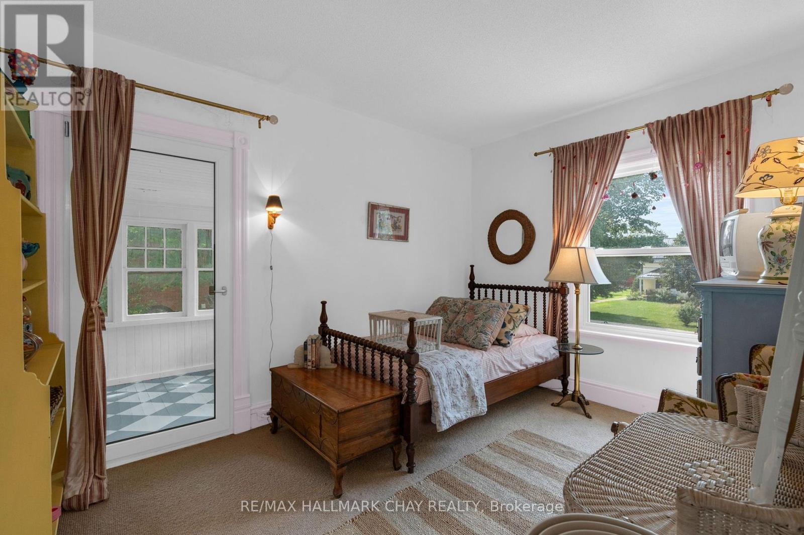 243 Mill Street, Clearview (Creemore), Ontario  L0M 1G0 - Photo 30 - S13764548