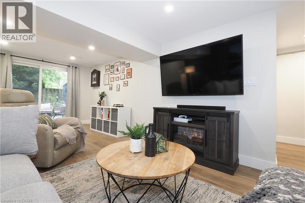 397 Keats Way Unit# 5, Waterloo, Ontario  N2L 5S7 - Photo 33 - 40859738