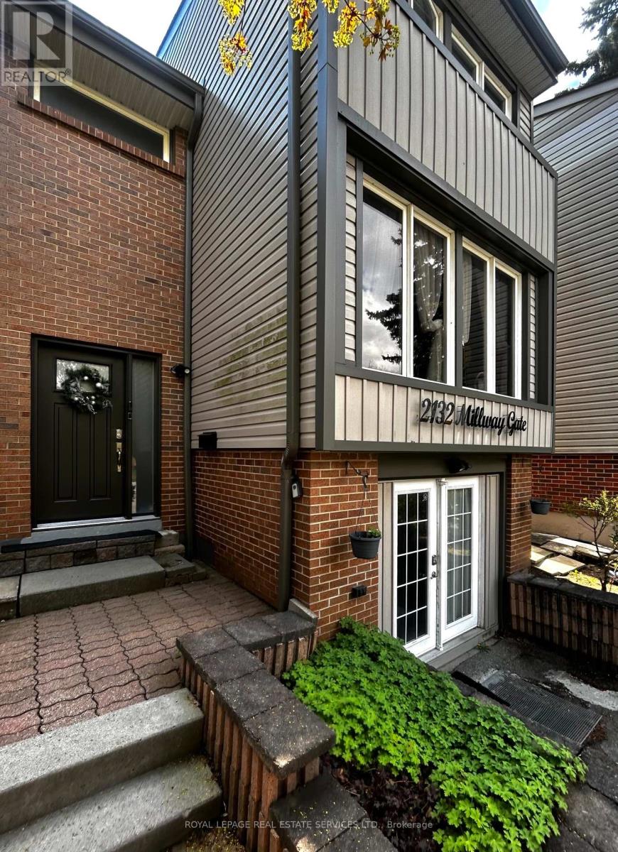 2132 Millway Gate, Mississauga, Ontario  L5L 1R3 - Photo 2 - W13764454