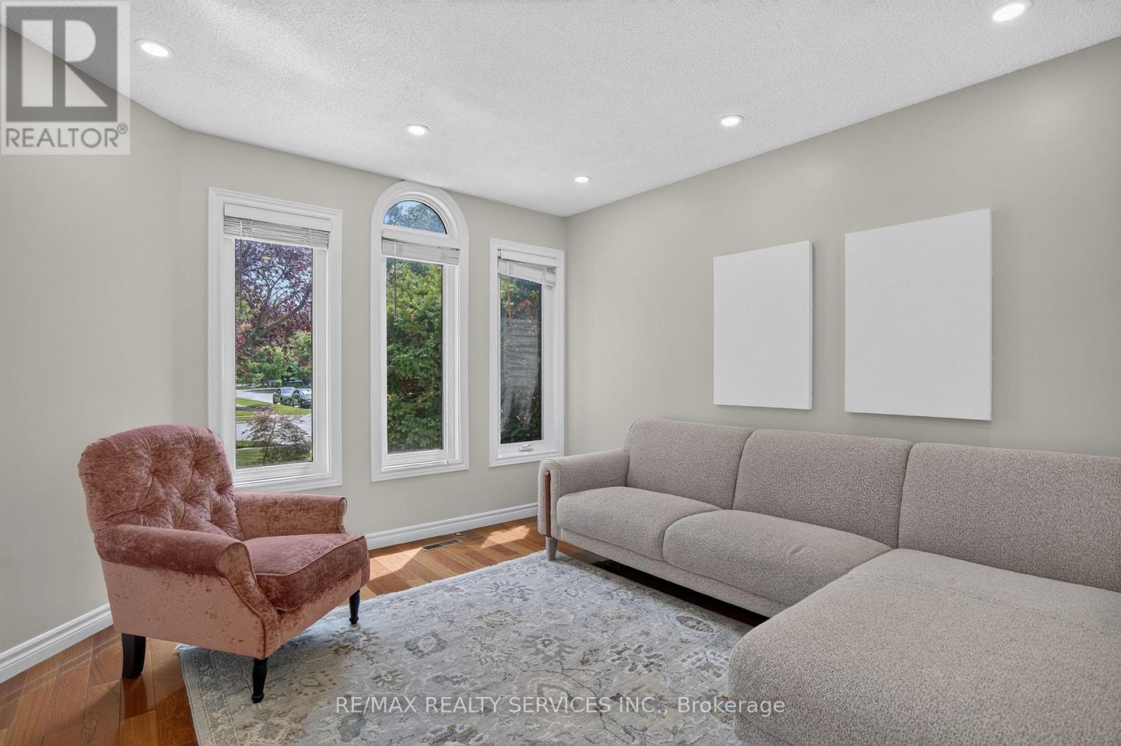 2153 Oak Bliss Crescent, Oakville, Ontario  L6M 3K2 - Photo 13 - W13764456