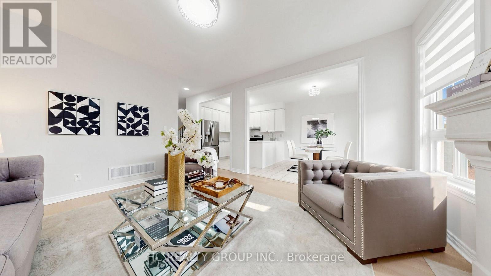3109 Mission Hill Drive, Mississauga, Ontario  L5M 0B8 - Photo 11 - W13764462