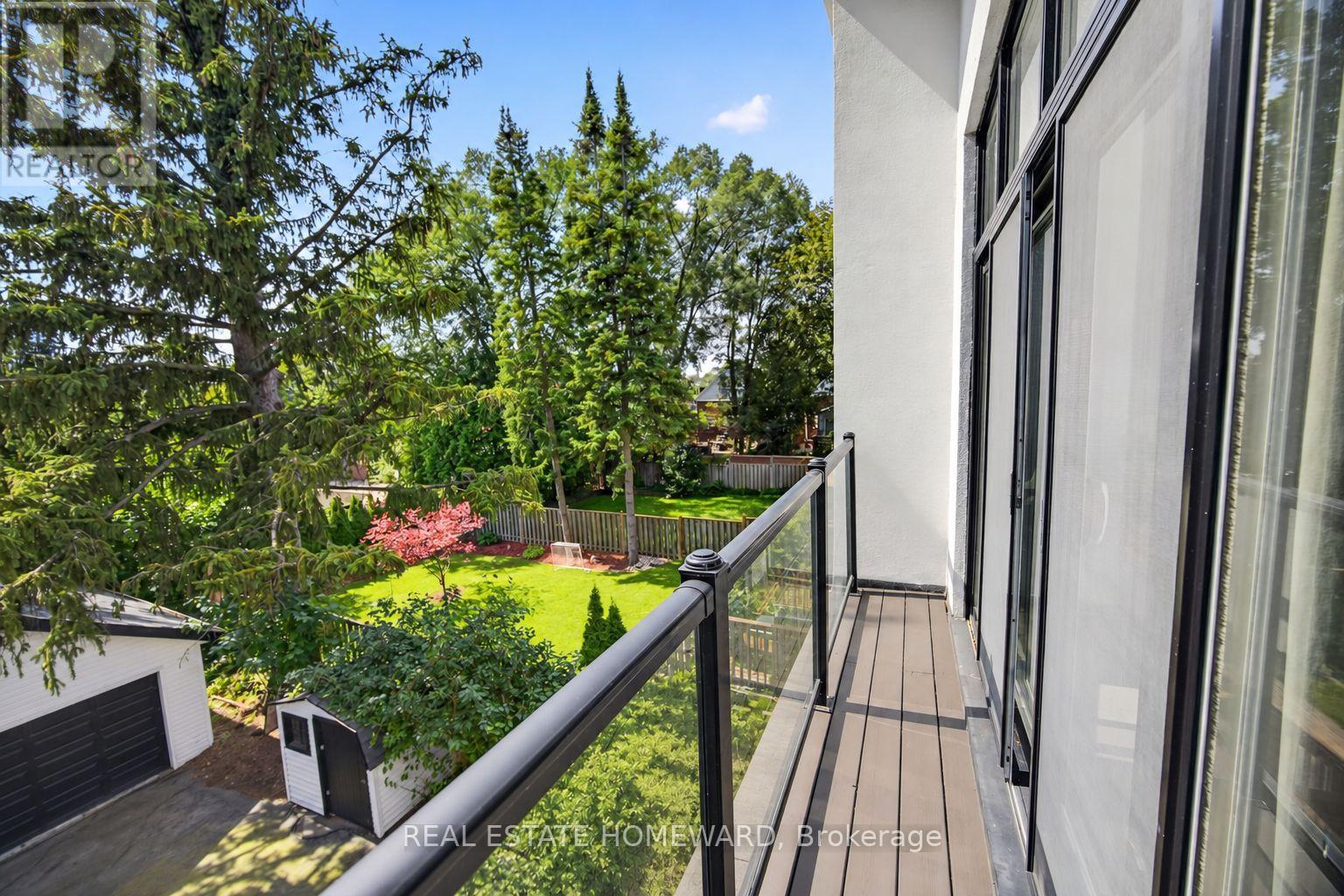 69 Ringley Avenue, Toronto, Ontario  M8Y 1P3 - Photo 17 - W13764464