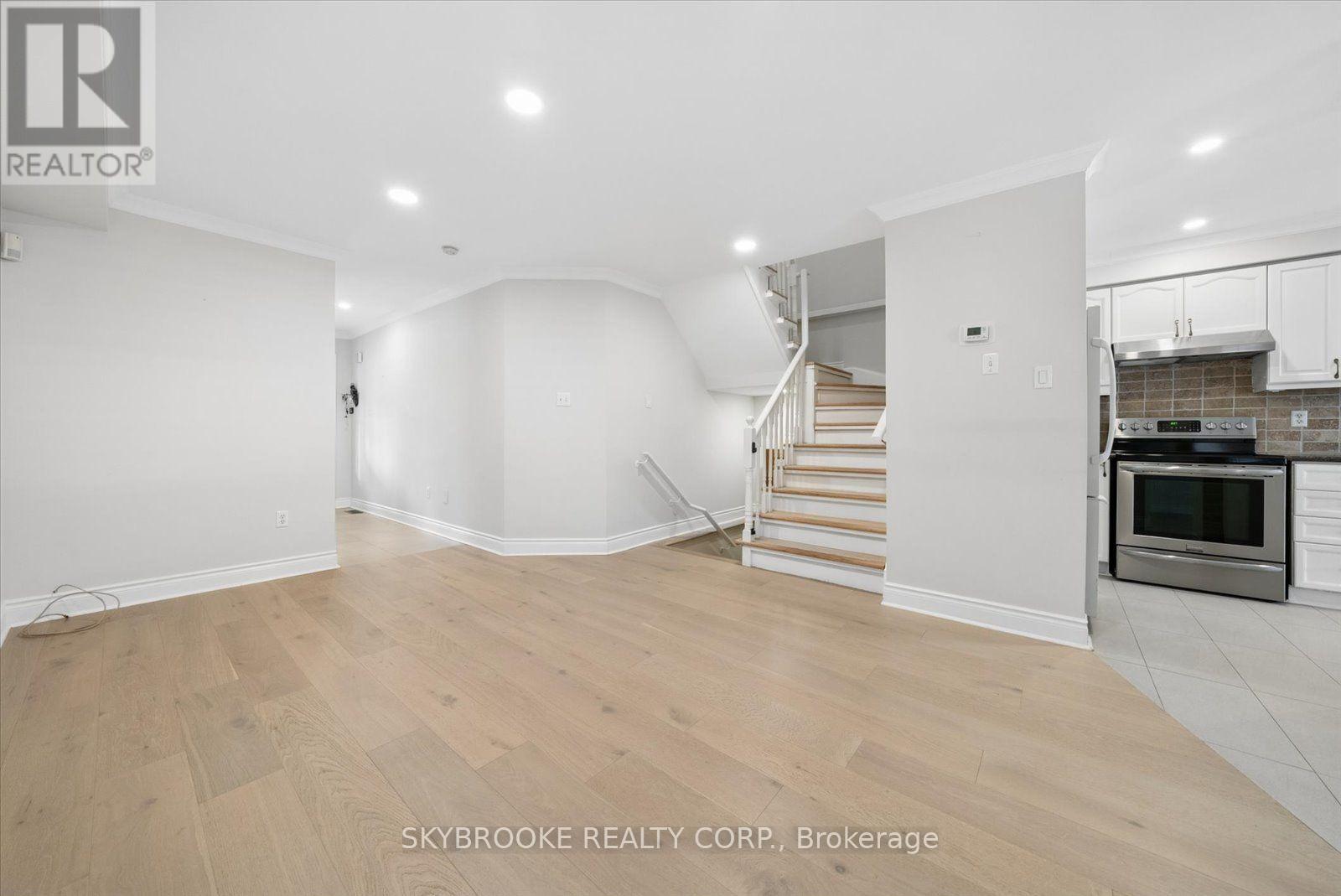 54 Sheardown Trail, Caledon, Ontario  L7E 2B6 - Photo 10 - W13764484