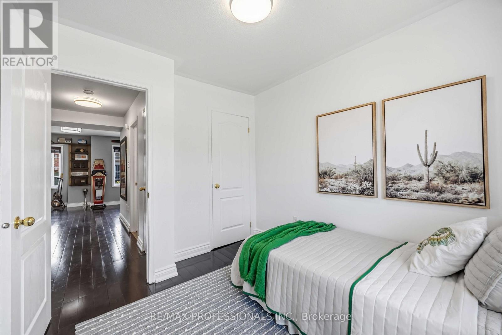 26 Abraham Welsh Road, Toronto, Ontario  M9M 0B7 - Photo 15 - W13764492
