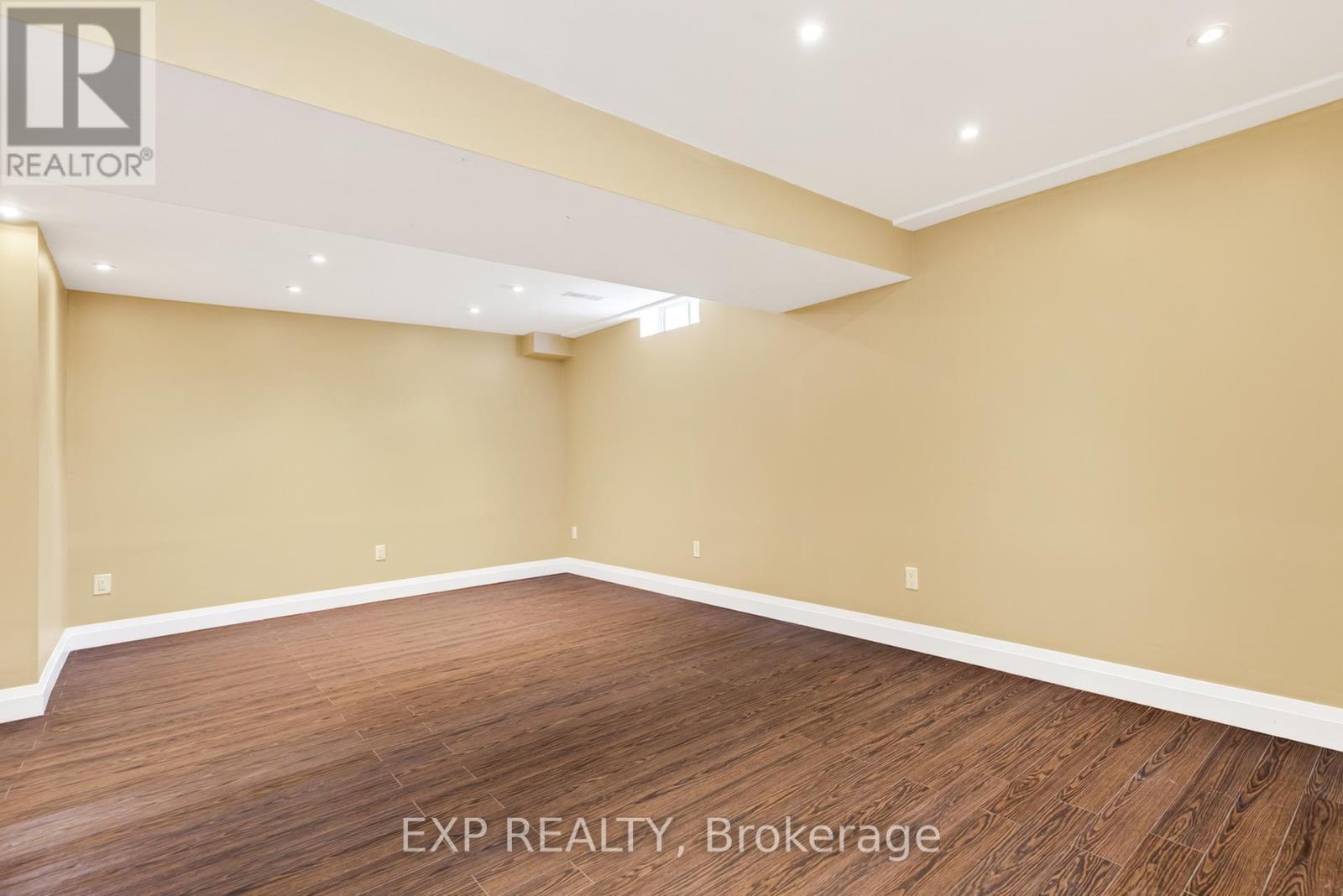 1319 Bonnie Court, Burlington, Ontario  L7R 5A2 - Photo 39 - W13764502