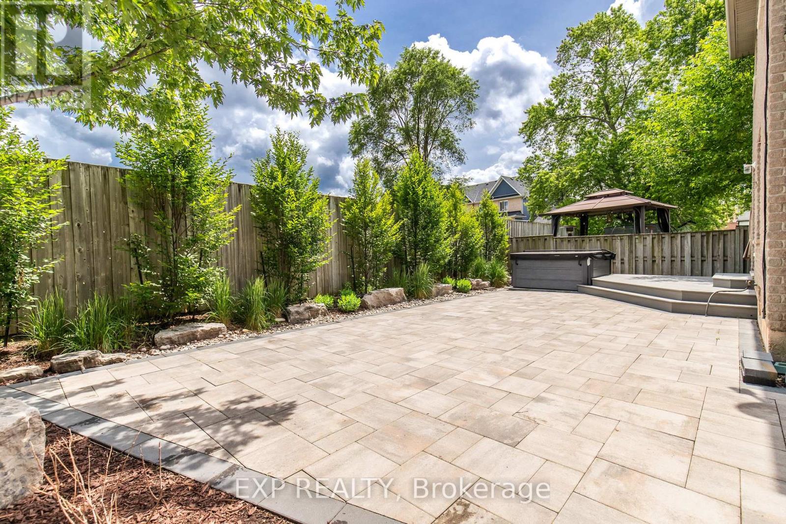 1319 Bonnie Court, Burlington, Ontario  L7R 5A2 - Photo 43 - W13764502