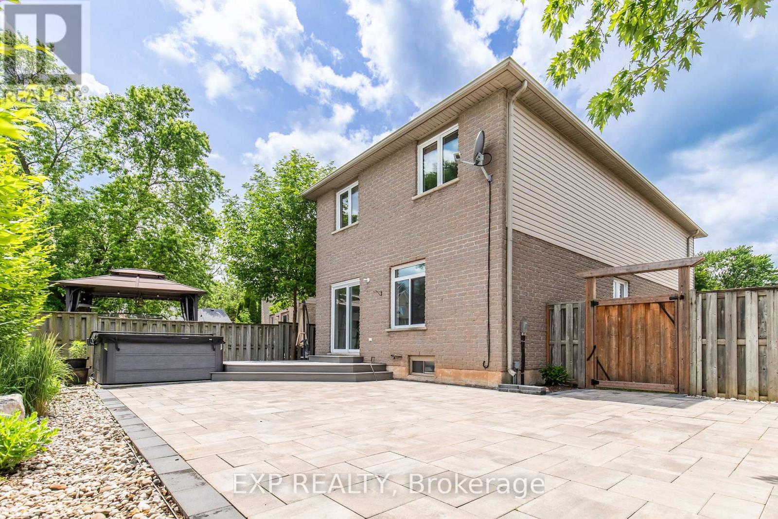 1319 Bonnie Court, Burlington, Ontario  L7R 5A2 - Photo 44 - W13764502