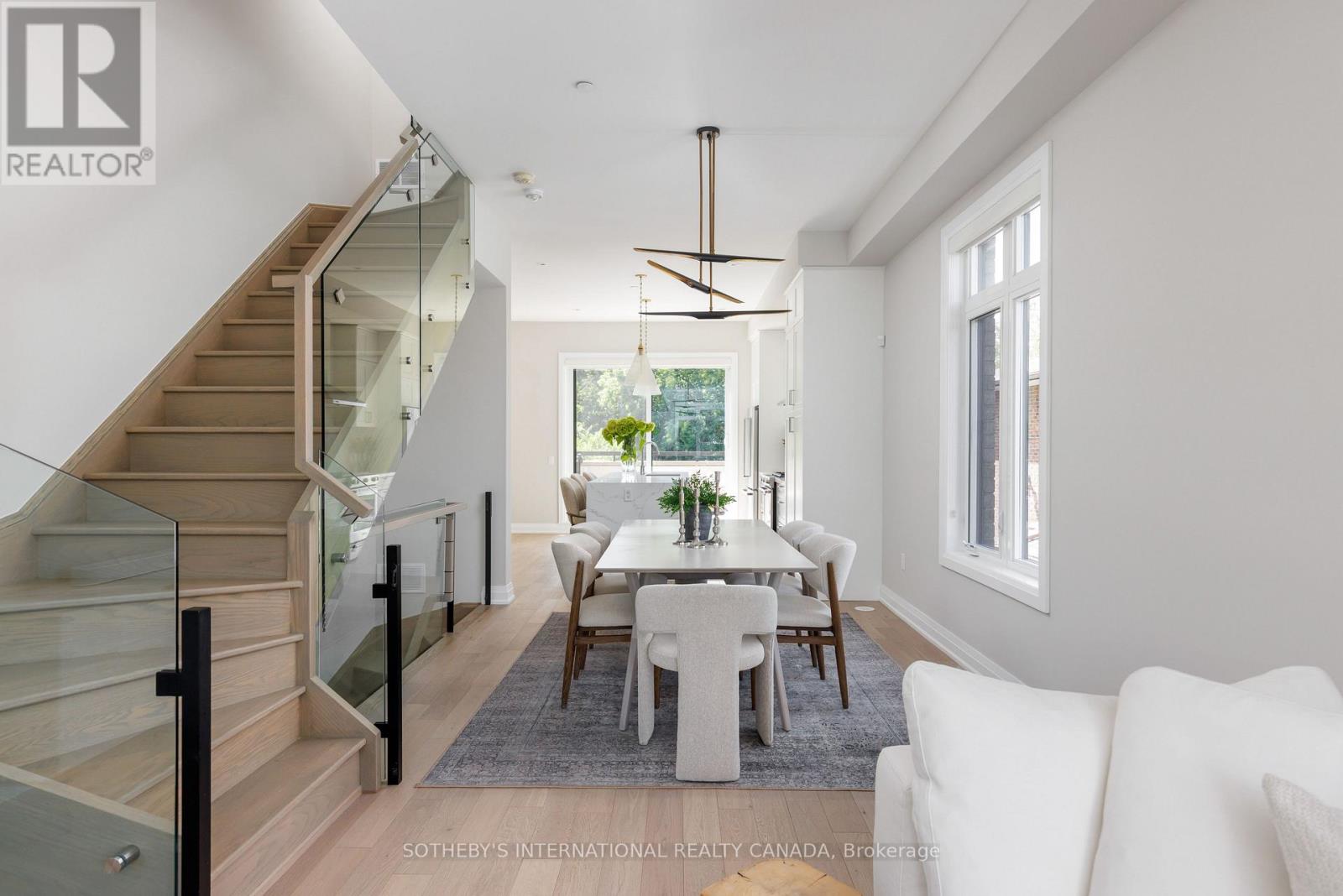 1130c Islington Avenue, Toronto, Ontario  M8Z 4S4 - Photo 11 - W13764526