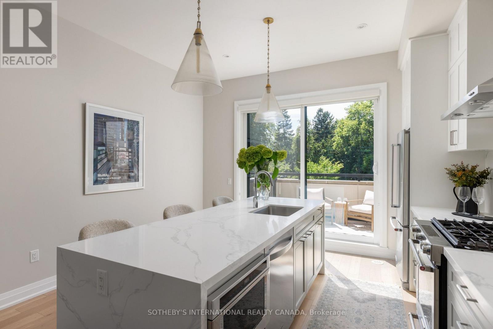 1130c Islington Avenue, Toronto, Ontario  M8Z 4S4 - Photo 13 - W13764526