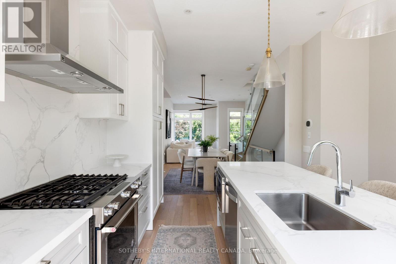 1130c Islington Avenue, Toronto, Ontario  M8Z 4S4 - Photo 16 - W13764526