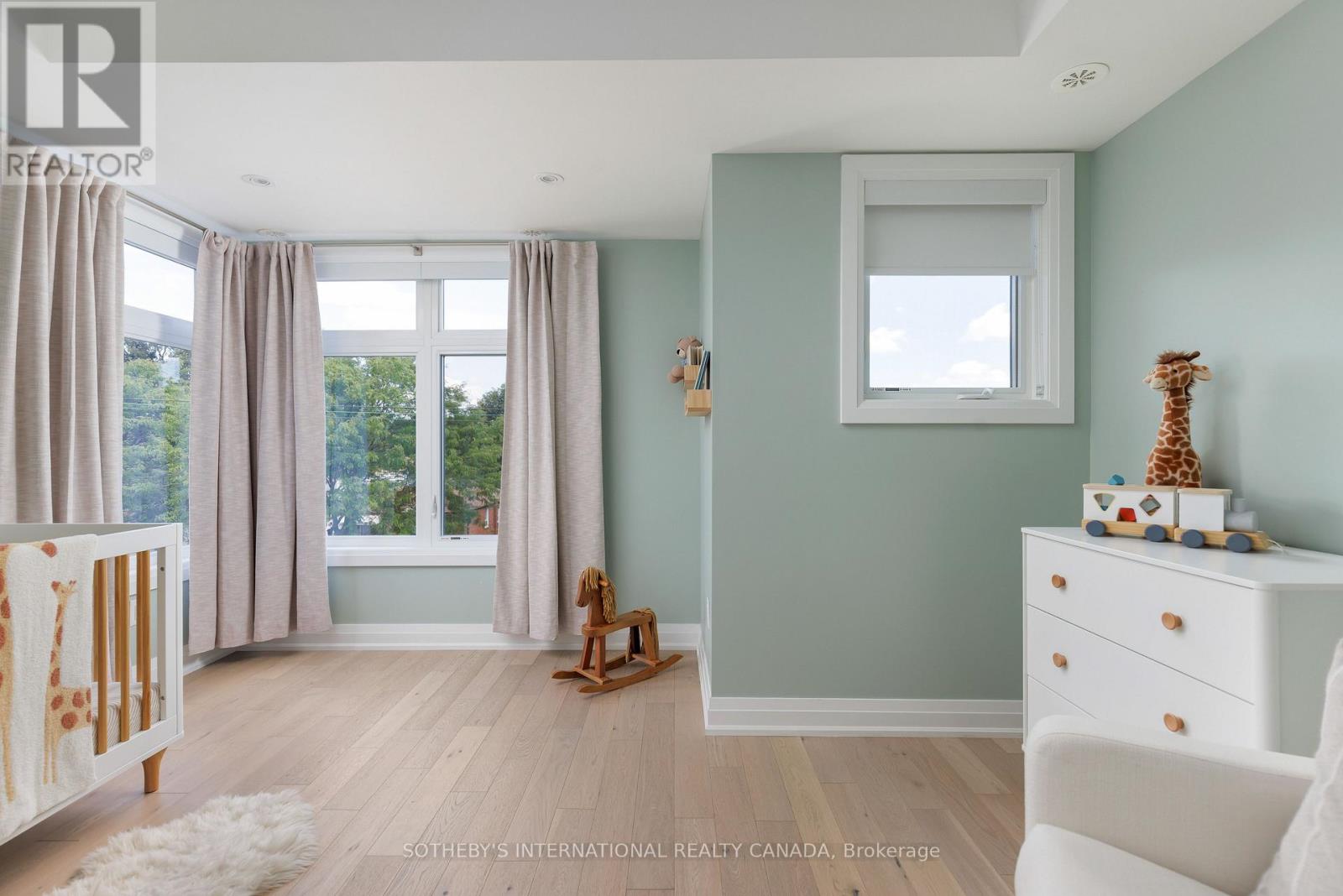 1130c Islington Avenue, Toronto, Ontario  M8Z 4S4 - Photo 17 - W13764526
