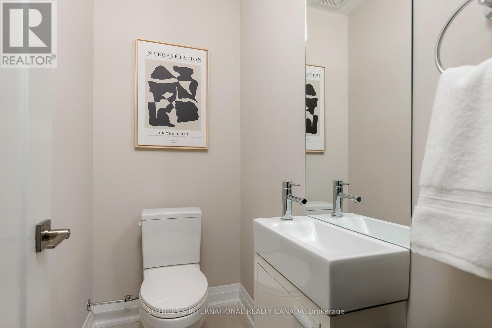 1130c Islington Avenue, Toronto, Ontario  M8Z 4S4 - Photo 5 - W13764526