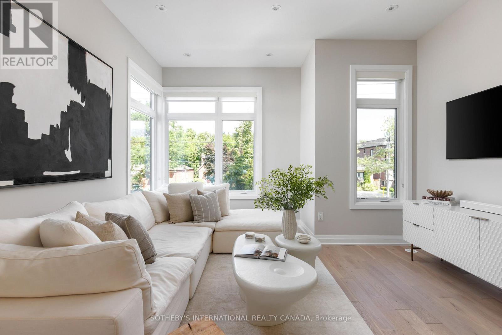 1130c Islington Avenue, Toronto, Ontario  M8Z 4S4 - Photo 9 - W13764526