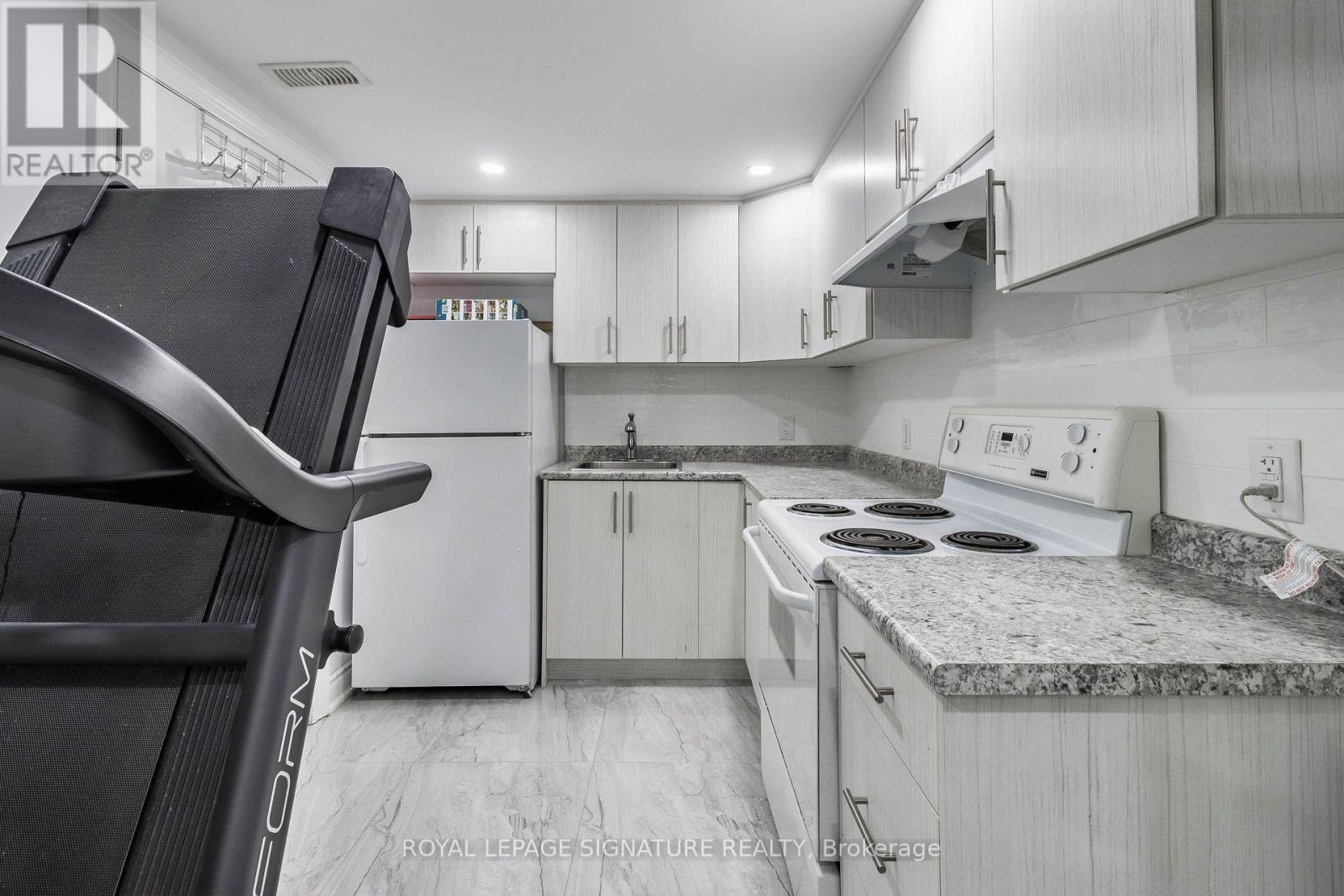 119 Madoc Drive, Brampton, Ontario  L6V 2A5 - Photo 30 - W13764582