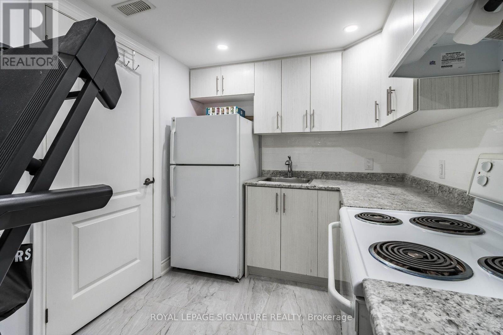 119 Madoc Drive, Brampton, Ontario  L6V 2A5 - Photo 31 - W13764582