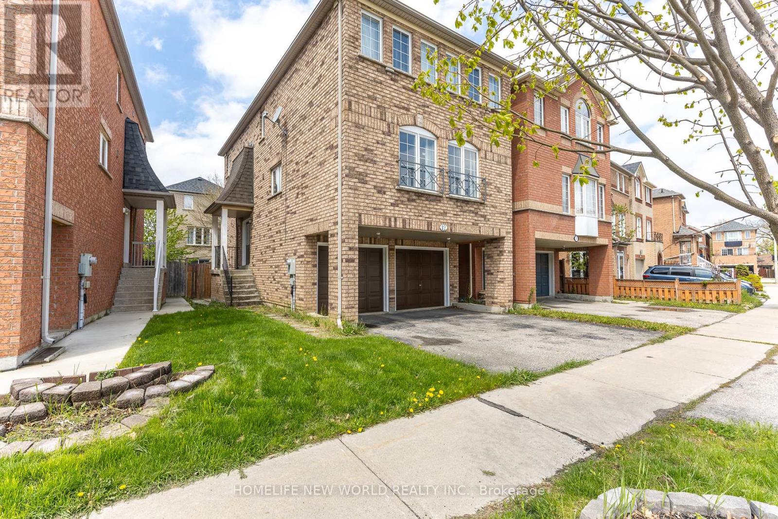 12 Touchstone Drive, Toronto, Ontario  M6M 5L2 - Photo 1 - W13764600
