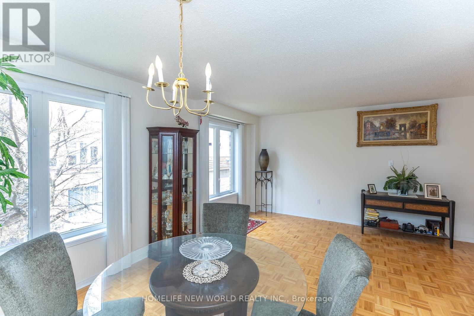 12 Touchstone Drive, Toronto, Ontario  M6M 5L2 - Photo 10 - W13764600
